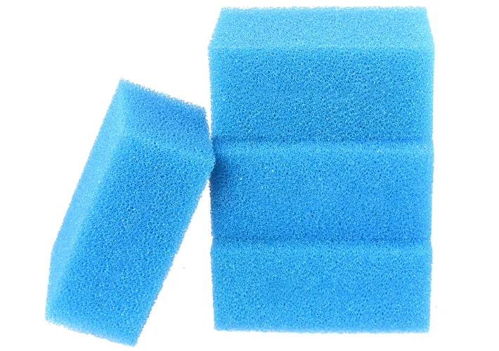 El filtro del acuario: limpieza del material filtrante mecánico (esponjas)